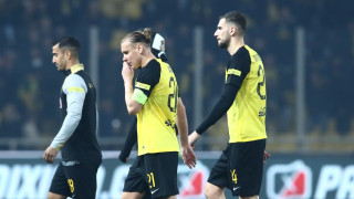 AEK-Ολυμπιακός: «Γαλλικά» και αποδοκιμασίες του κόσμου στο ημίχρονο