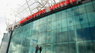 Απίστευτη ασέβεια της Μάντσεστερ Γιουνάιτεντ στον Ματ Μπάσμπι!