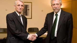 «Βέλη» σε Κοντονή και Γκιρτζίκη από          Τσιάρτα