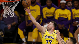 NBA: Εκπληκτικοί Θάντερς, διπλάρα των Λέικερς στο Μιλγουόκι