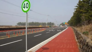 Πράσινο όριο ταχύτητας: Τι σημαίνει και τι πρέπει να κάνουν όσοι το βλέπουν