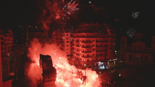 Άρης: «Κιτρινόμαυρο» πάρτι με πυρσούς και πυροτεχνήματα στην Καμάρα