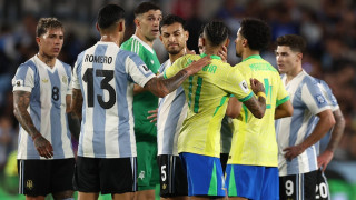 Ραφίνια: «Απάντηση» με… ντόρτια, σπρωξίματα και χαστούκια