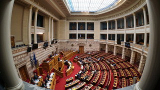 ΝΔ: Παραιτήθηκαν Κεφαλογιάννης, Τσιάρας και Βαρτζόπουλος