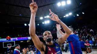 Μπαρτσελόνα: «Γη και ύδωρ» στον Πάντερ-Θέλει και τον Μιλουτίνοφ