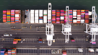 Δασμοί: Τι είναι, τι σημαίνουν και ποια προϊόντα αφορούν