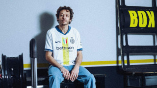 Η συλλεκτική φανέλα της Ίντερ είναι αφιερωμένη στον Βαλεντίνο Ρόσι!