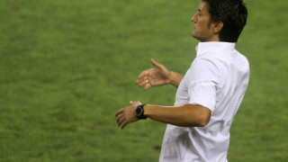 Επιλέγει       τους     καλύτερους για το πρώτο βήμα