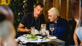 Στα Λαδάδικα ο Σταύρος Θεοδωράκης για την ονομαστική του εορτή