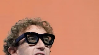 Είναι ντεμοντέ το Facebook;