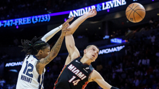 NBA: Οι Γκρίζλις πέταξαν εκτός playoffs τους Μάβερικς, νίκη - θρίλερ για τους Χιτ