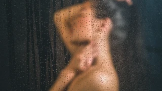 Όσοι κάνουν μπάνιο πριν τον βραδινό ύπνο ζουν περισσότερο