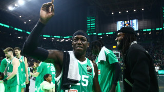 «Φώναξε» παρών ο Ναν πριν τον Ερυθρό Αστέρα