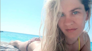 «Καφέ της Χαράς»: Πώς είναι σήμερα η «Γωγώ»-Εγκατέλειψε τη Ρωσία και μένει στην Καλαμάτα (pics)