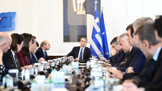 Ποια ηθοποιός έχει χούι να... πέσει η κυβέρνηση