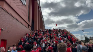 Λίβερπουλ-Τότεναμ: Πανηγύρι έξω από το Άνφιλντ ενόψει της φιέστας