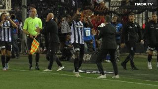 ΠΑΟΚ-Παναθηναϊκός: Το... ξέσπασμα του Καμαρά στο σημαιάκι και το φιλί του Λουτσέσκου στην «εκρηκτική» Τούμπα