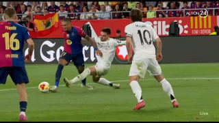 Η Μπαρτσελόνα ζήτησε δύο πέναλτι στο φινάλε, όμως δεν πήρε κανένα και ο τελικός πήγε στην παράταση