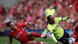 Πώς ο Κώστας Τσιμίκας μπορεί να αποχωρήσει από τη Λίβερπουλ