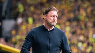 Βόλφσμπουργκ: Η «τεσσάρα» από την Ντόρτμουντ έφερε το «διαζύγιο» με τον προπονητή