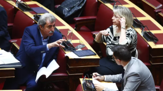 Γιατί αποφασίστηκε η άρση ασυλίας για Ακρίτα και Πολάκη