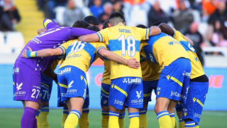 ΑΠΟΕΛ: Δεν προπονούνται οι παίκτες μέχρι να πάρουν τα λεφτά τους