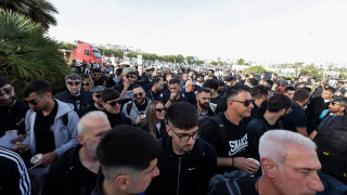 Μικρή ένταση μεταξύ αστυνομίας και οπαδών του ΟΦΗ έξω από το ΟΑΚΑ