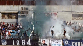  «Έξω οι ανεγκέφαλοι»