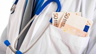 Συνελήφθη για φακελάκι γιατρός στη Θεσσαλονίκη! 