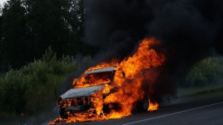 ΕΚΤΑΚΤΟ - Θεσσαλονίκη: Φωτιά σε ΙΧ στην εξωτερική Περιφερειακή