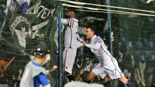 Ο      πραγματικός       Κλάους     είναι     εδώ!!!