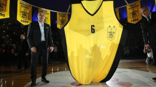 Κάθε            φανέλα            μία           ιστορία