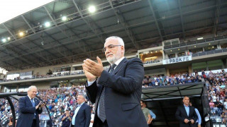 Δίπλα          στην     ομάδα και    ο Ιβάν Σαββίδης (video)