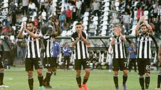 Φέρτε πίσω τον                                 Μακ!