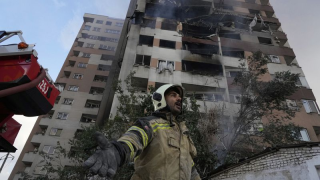 Ολονύχτιες οι πυραυλικές επιθέσεις στη Μέση Ανατολή - Για εκδίκηση κάνει λόγο το Ιράν