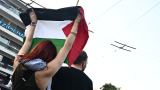 Θεσσαλονίκη: Ένταση διαδηλωτών με τα ΜΑΤ στην πορεία για την Παλαιστίνη