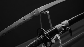 Θεσσαλονίκη: Ισπανός επιτέθηκε με σπαθί σαμουράι σε θαμώνα ταβέρνας