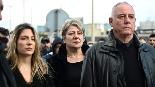 Μητέρα Λυγγερίδη-Δίκη στον ΣΚΑΙ: «Πώς εξακολουθούν να ανεβάζουν αυτό το πανό μετά την δολοφονία του παιδιού μου»