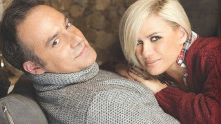 Κατσούλης - Καραβάτου: Πώς γράφουν ο ένας τον άλλο στο κινητό τους;