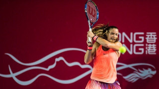 Στο      No.    90 «σκαρφάλωσε»      η         Σάκκαρη