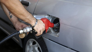 Νέος φόρος σε καύσιμα και αέριο – Πώς θα επηρεαστούν νοικοκυριά και επιχειρήσεις