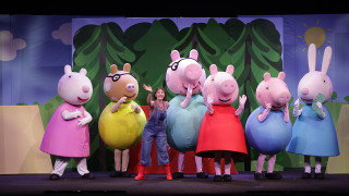 Η θεατρική παράσταση «Oι περιπέτειες της Πέππα» κάνει περιοδεία σε όλη την Ελλάδα!