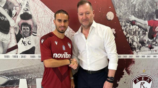 ΑΕΛ: Και επίσημα στα «βυσσινί» ο Ζήσης Χατζηστραβός