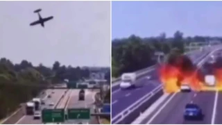 ΒΙΝΤΕΟ ΣΟΚ - Ιταλία: Συντριβή αεροπλάνου σε πολυσύχναστο δρόμο-Δύο νεκροί