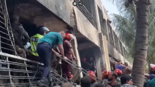 Μπαγκλαντές: Δεκάδες νεκροί και τραυματίες μετά τη συντριβή αεροσκάφους σε σχολείο