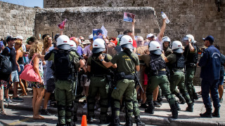 Ρόδος-Ένταση και επεισόδια με αφορμή άφιξη Ισραηλινών τουριστών: Συνελήφθη υποψήφια βουλευτής