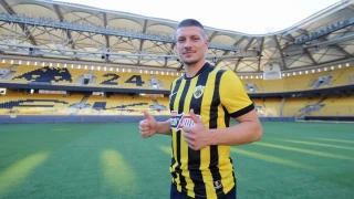 ΑΕΚ: Ο Γιόβιτς πήρε τη θέση του Μαρσιάλ στην ευρωπαϊκή λίστα