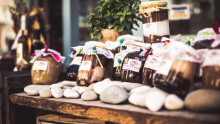 «Ώρα μηδέν» για τα ΠΟΠ προϊόντα: Το σχέδιο για την εξαίρεση από τους δασμούς Τραμπ