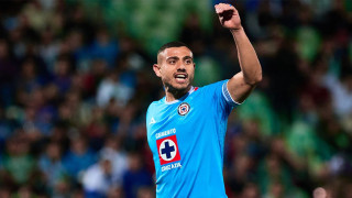 ΠΑΟΚ: «Περιμένουμε να φύγει ο Γιακουμάκης» λέει ο προπονητής της Κρουζ Αζούλ