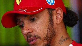 Σκληρή αυτοκριτική του Χάμιλτον: «Είμαι απλώς άχρηστος, οδήγησα απαίσια»